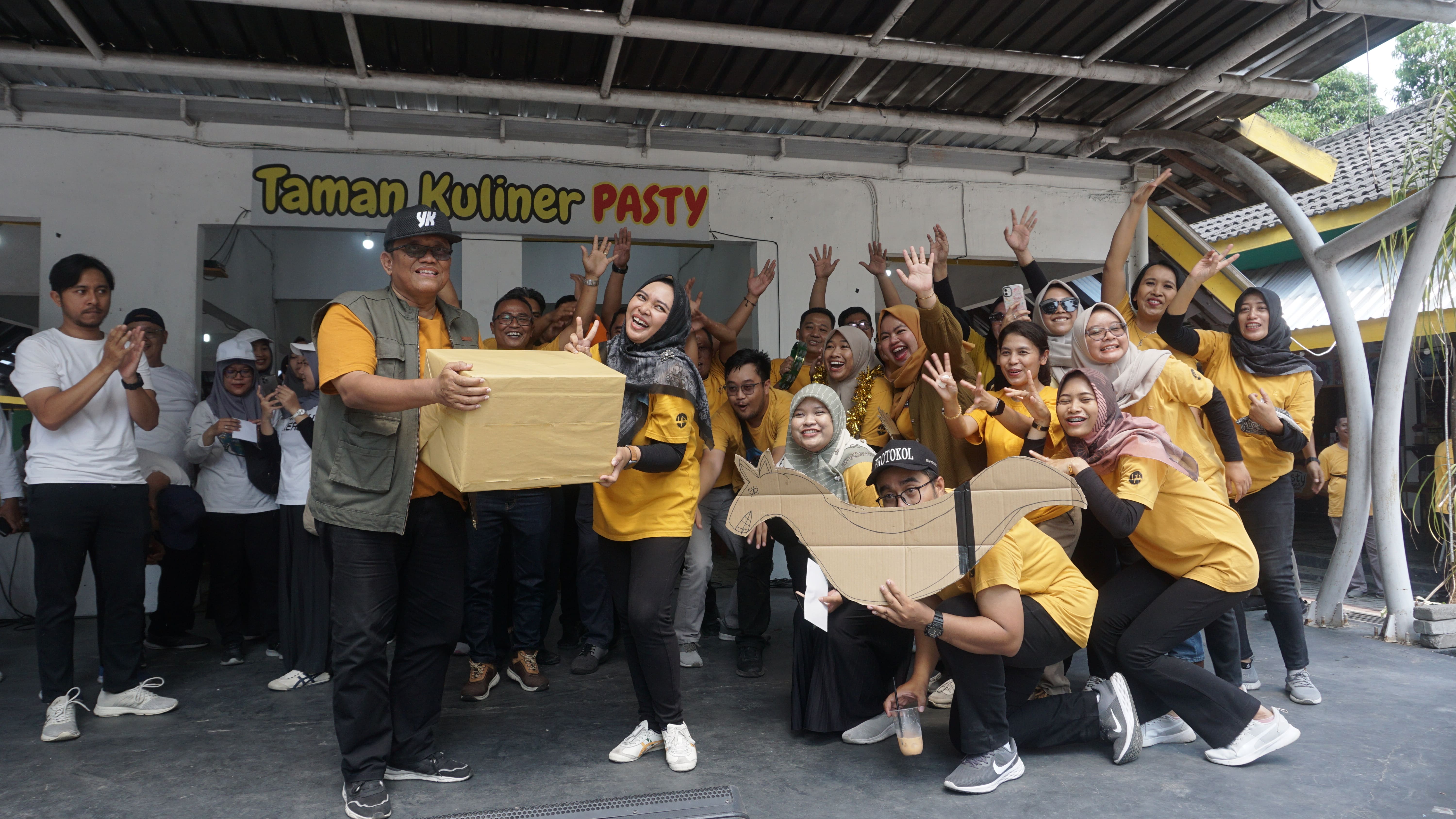 Juara 1 Lomba Tarik Suara Se-Sekretariat Daerah Kota Yogyakarta